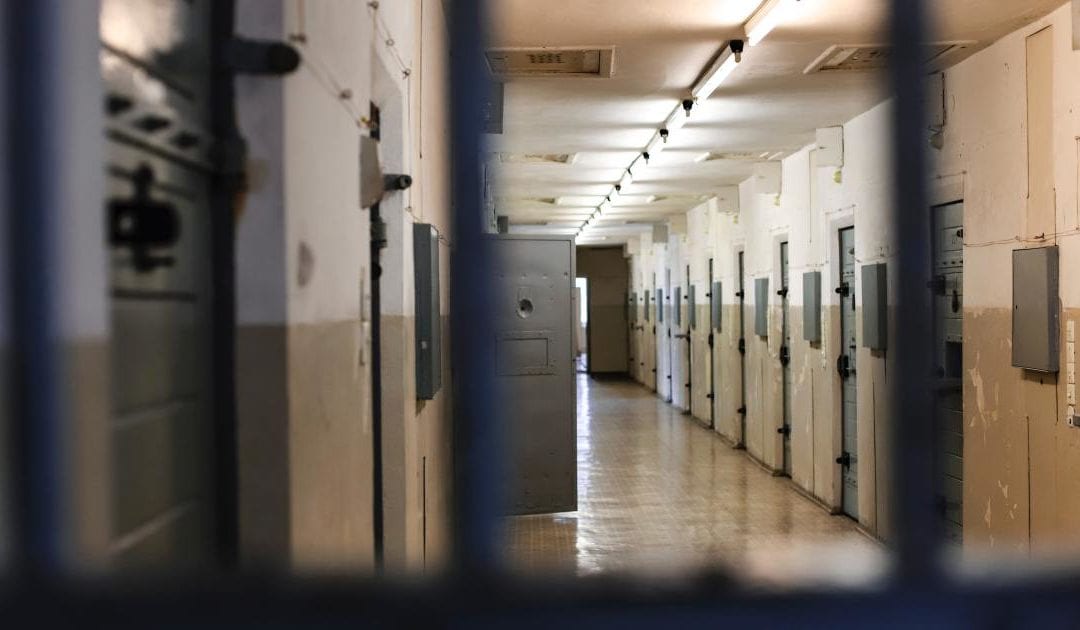 Colorado officials reach settlement over prison inmates vulnerable to coronavirus