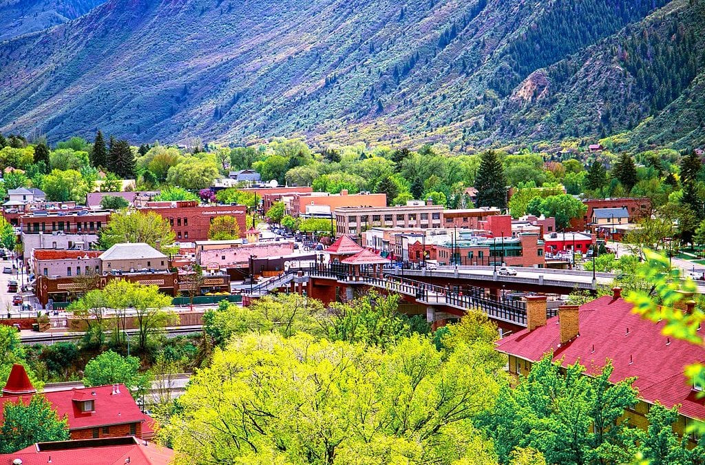 To Celebrate Their Re-Opening, Glenwood Springs Will Pay Tourists $100 To Visit The Charming Colorado Town