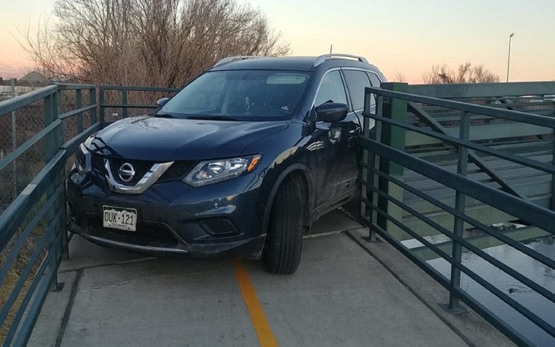 No One Knows How This Nissan Rogue Got Stuck on a Colorado Bike Bridge