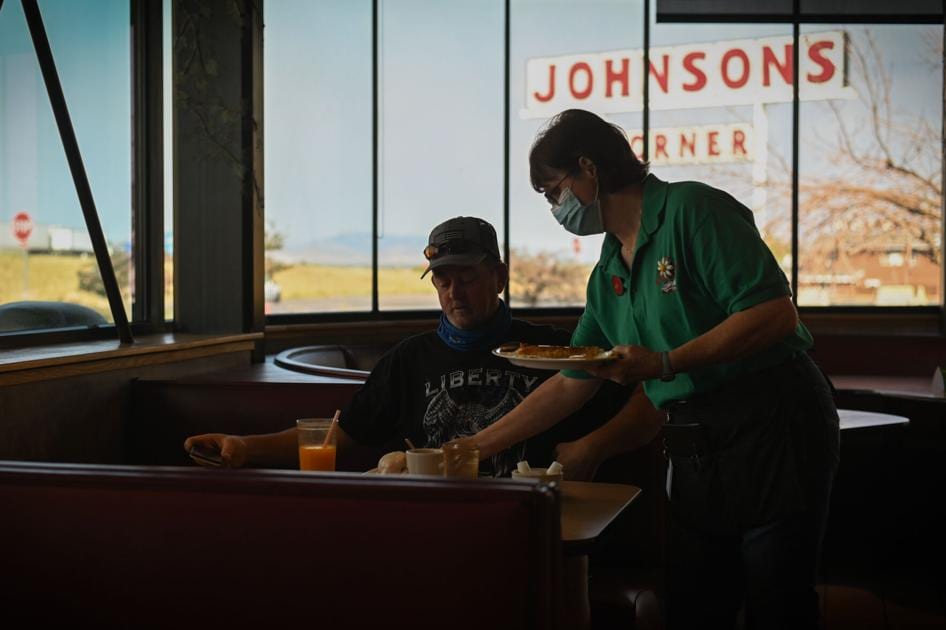 More than iconic cinnamon rolls at the heart of roadside stop Johnson’s Corner | Craving Colorado