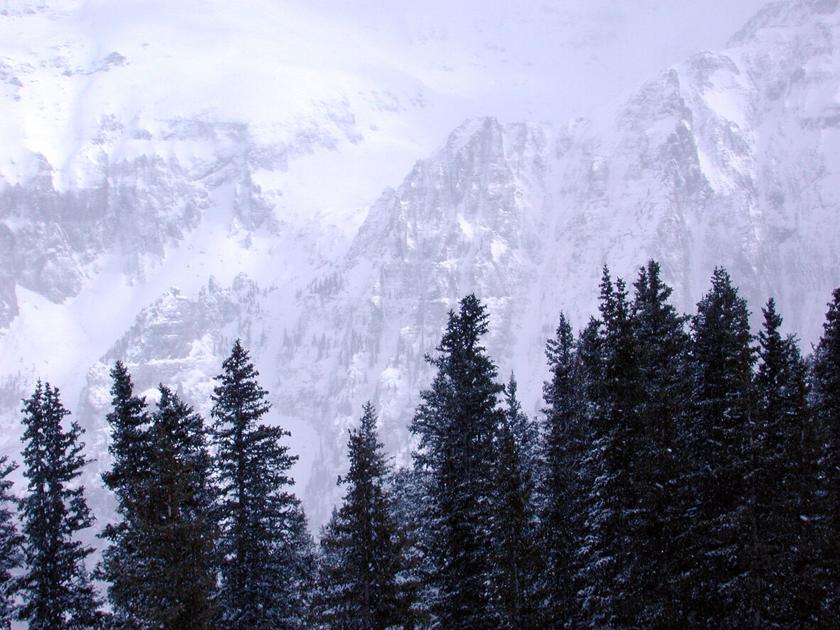Up to 10 inches of additional snow could fall today in Colorado | OutThere Colorado