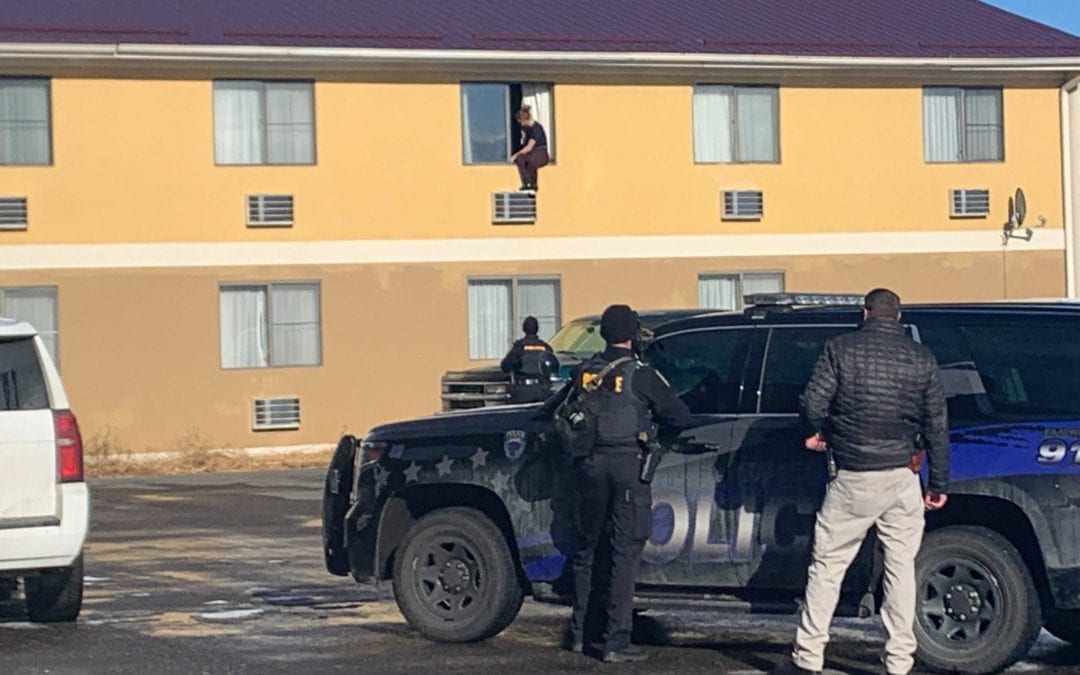 Colorado resident facing several charges after Riverton motel standoff | County 10™