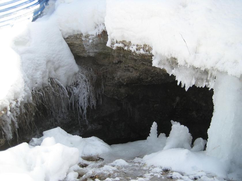 Beautiful, yet deadly resort town cave named new natural landmark in Colorado | OutThere Colorado