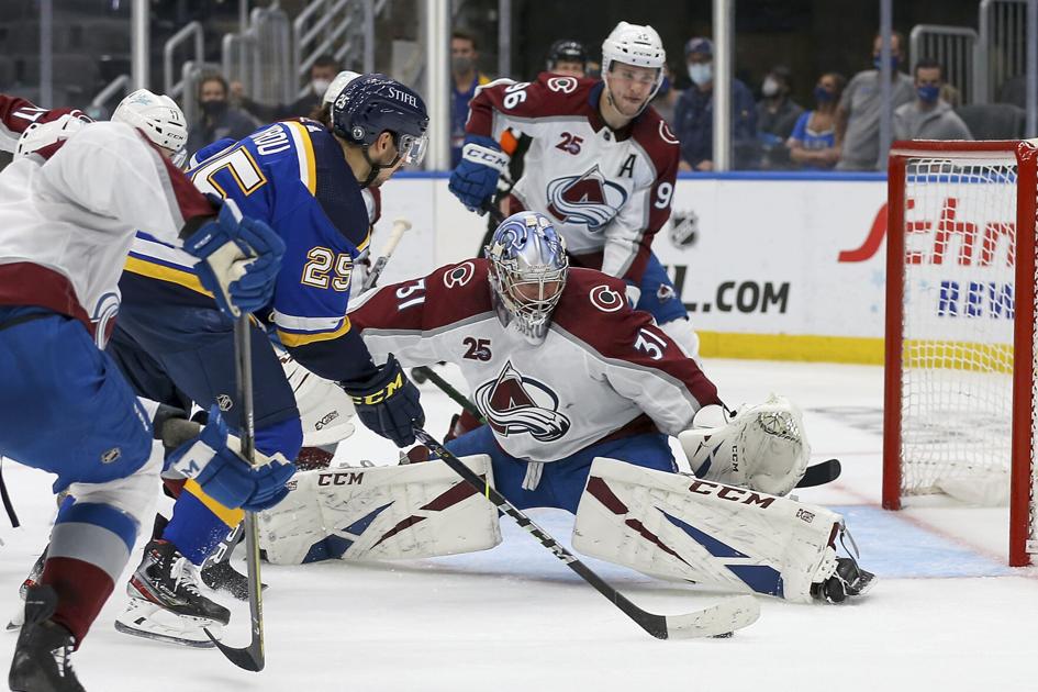Graves, Newhook stars of Game 3 as Colorado Avalanche put St. Louis Blues on brink of elimination
