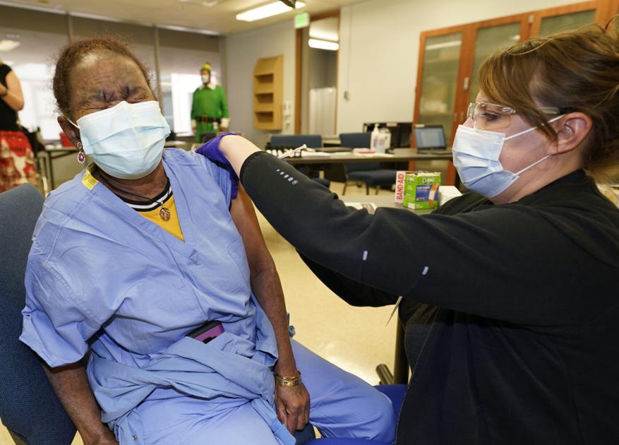 Colorado to increasingly shift vaccination strategy to local providers