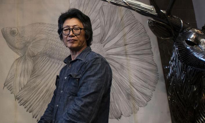 Award-winning South Korean sculptor takes major leap, relocates family to Colorado Springs