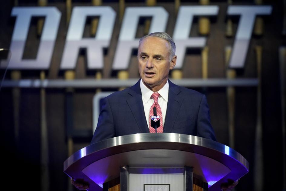 Colorado Rockies select Benny Montgomery with the eighth pick in the 2021 MLB Draft