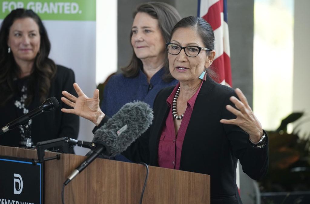 Interior secretary visits new public lands HQ in Colorado » Albuquerque Journal