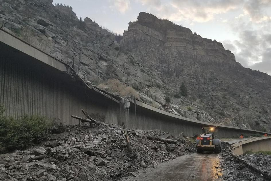 UPDATE: Mudslides force more than 100 to spend night on Colorado highway | OutThere Colorado