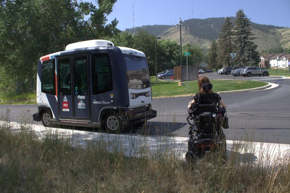 Colorado Springs seeking federal grant for driverless downtown shuttle