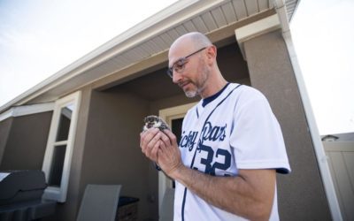 Hedgehog running club based in Colorado Springs spreads smiles and tracks high miles