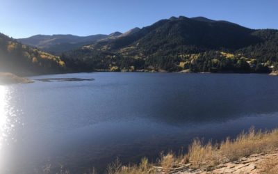 Happy Trails: Enjoy final taste of fall on this scenic hike around Colorado lake | OutThere Colorado