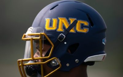 Northern Colorado coach throws clipboard into crowd, injures fan – Sports Illustrated