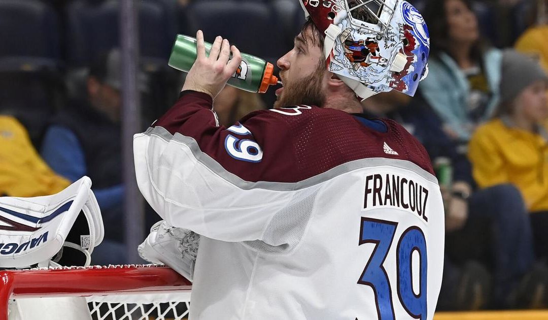 Just before Colorado Avalanche postponements, G Pavel Francouz found success in return