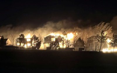 Official: Nearly 1K homes destroyed in Colorado wildfire | PBS NewsHour Weekend