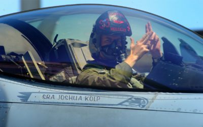 ‘Sidewalk,’ ‘Terminally Stupid,’ and ‘Meatloaf’ — How military pilots get their call signs