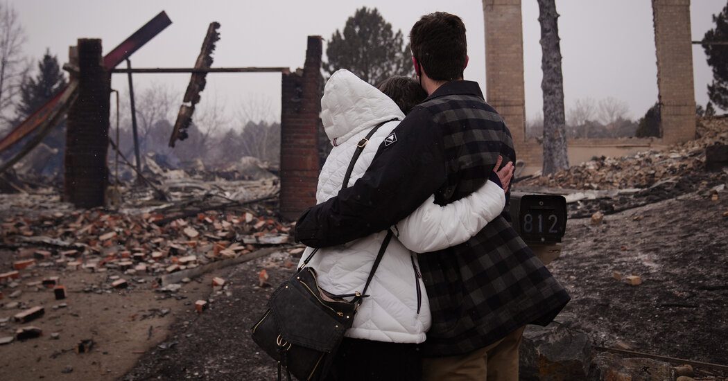 Live Updates: Most Damaging Fire in Colorado History Destroys Up to 1,000 Homes – The New York Times
