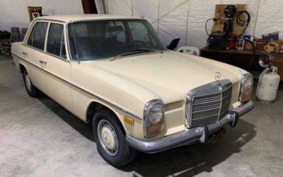 Low-Mile Diesel: 1973 Mercedes-Benz 220D | Barn Finds