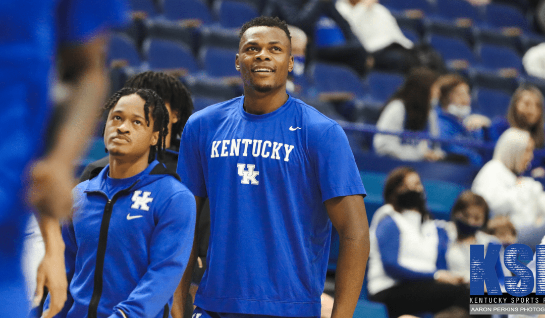 Oscar Tshiebwe makes midseason watch list for Lute Olson Award